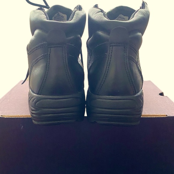 Men’s Reebok Gore-Tex Boots NWOT - Picture 8 of 12